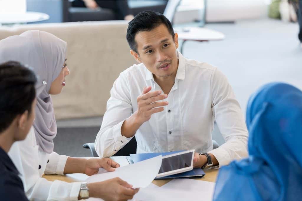Prioritising The Hereafter, Conventional VS Islamic
