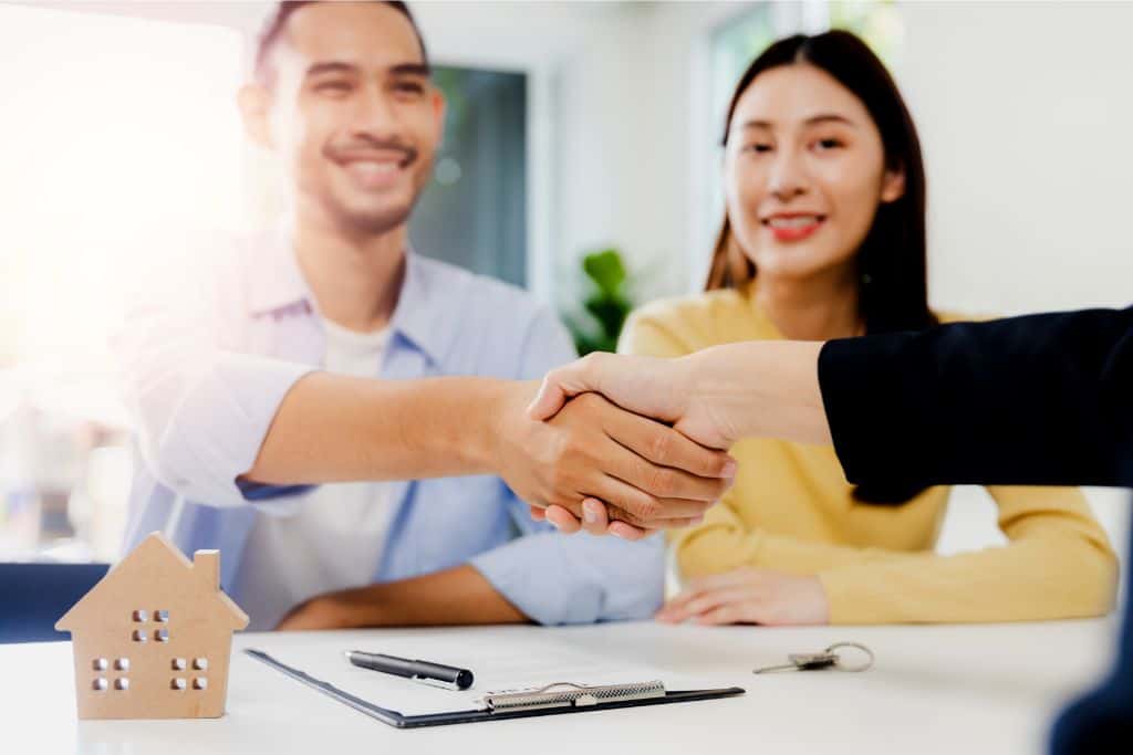 Save RM1 Million On Your Own Or Do It By Buying A Property?