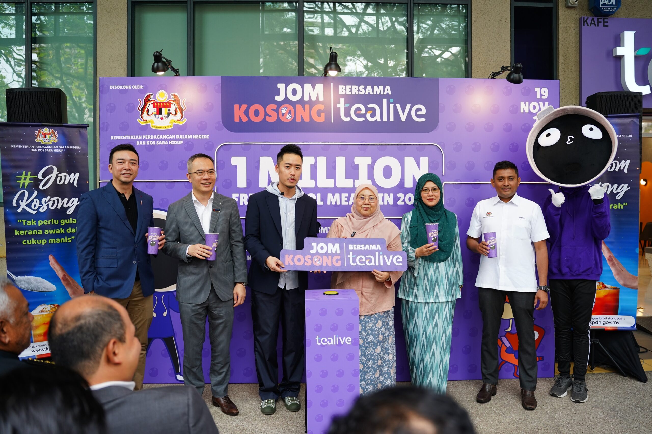 Jom Kosong @ Tealive to fund 1 million school meals