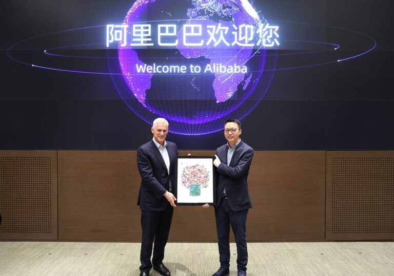 Standard Chartered and Alibaba Group partners to propel AI development