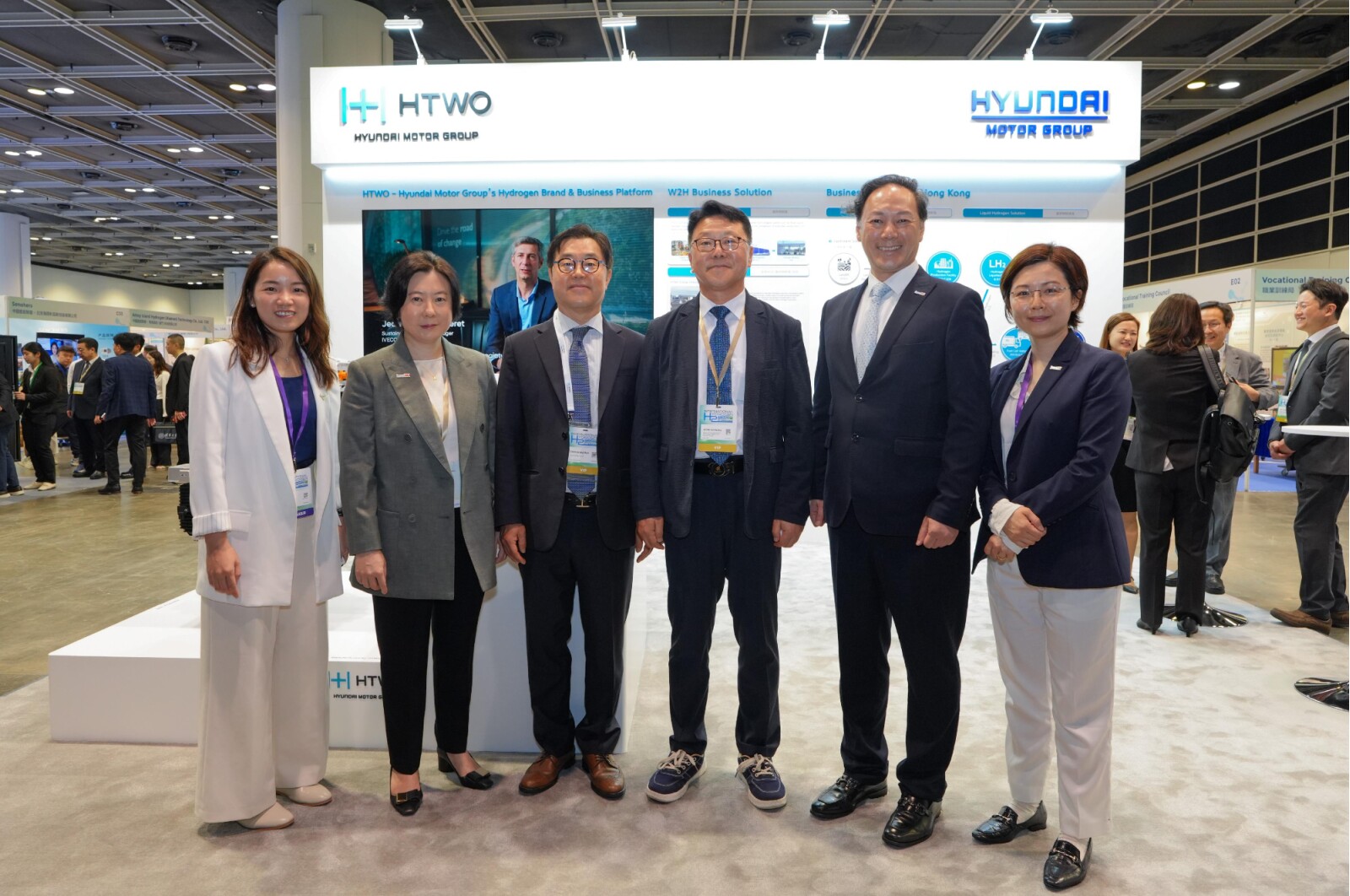 Nine industry leaders including Hyundai Motor Group sign landmark hydrogen MOU to drive Hong Kong’s green economy (with photos)